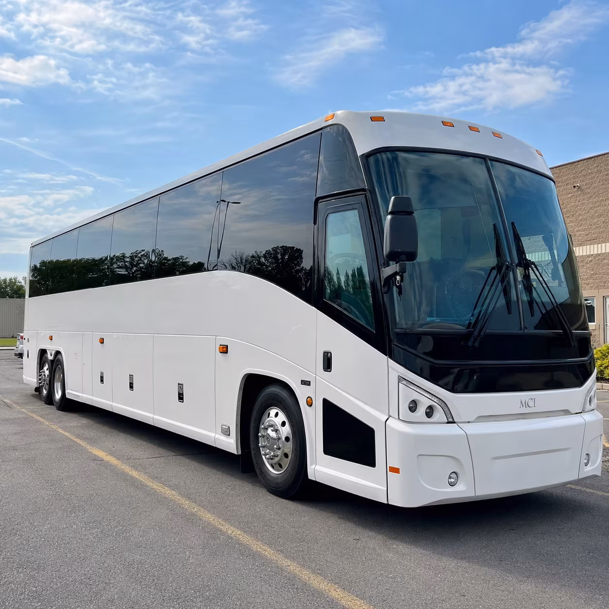 burlington employee charter buses for small teams and large workforces