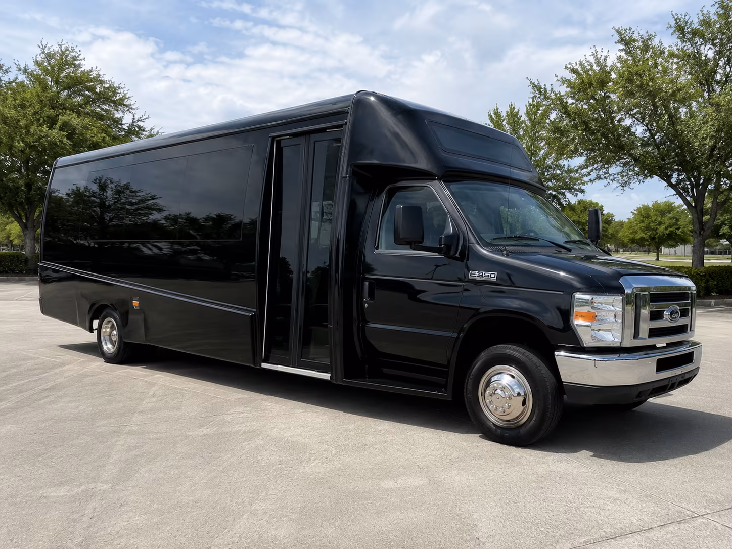 roanoke airport transportation onboard seating