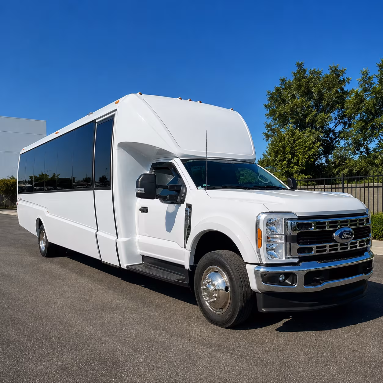 what kind of bus should you rent for a roanoke wedding
