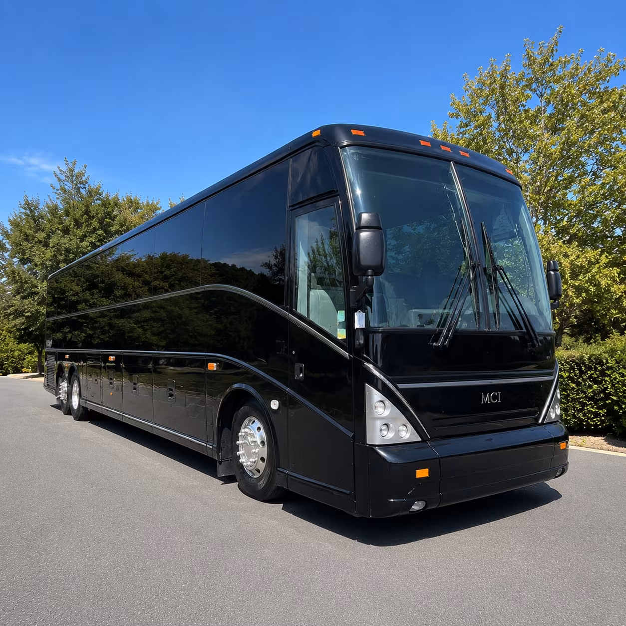 with roanokecharterbuscompany com booking a bristol motor speedway charter bus is just as easy as any local trip